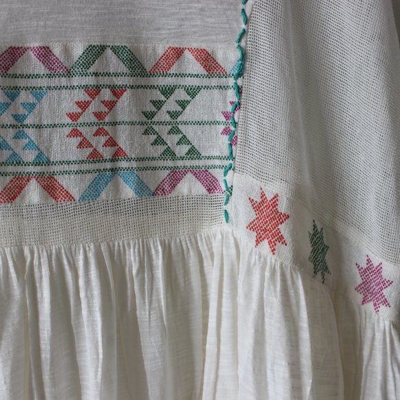 FREE PEOPLE OFF WHITE BABY DOLL TOP WI/EMBROIDERY - Picture 7 of 10